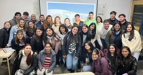 Capacitación en Manipulación de Alimentos para estudiantes del Nivel Superior