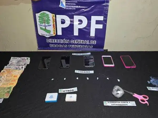 Anularon un presunto centro de venta de drogas en el barrio 6 de Enero: cuatro detenidos