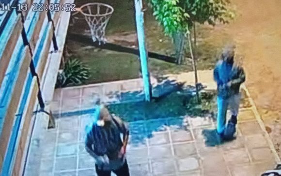 [Video] Así fue el ataque de la bomba molotov al Volkswagen Golf: "Mañana me pueden matar"