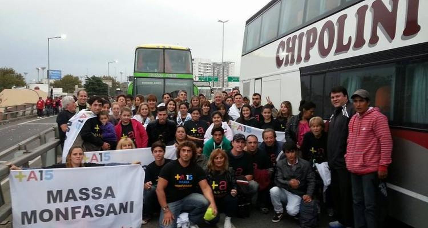 Presencia sampedrina en el lanzamiento de Massa
