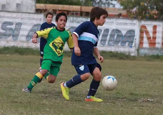 Juventud y Central se verán las caras en el clásico de la fecha