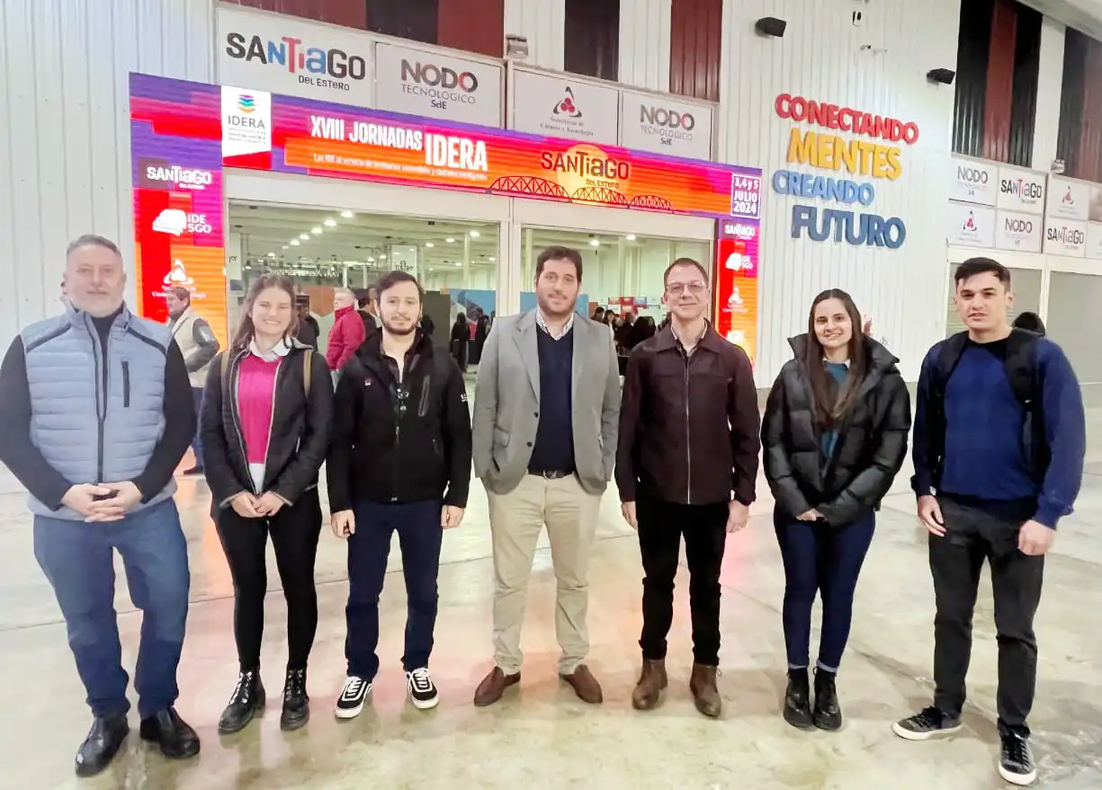 El equipo de Infraestructura de Datos Espaciales Concordia participó de las jornadas de IDERA