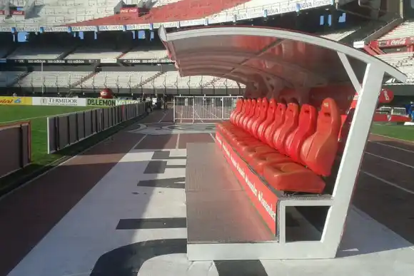 Un entrenador pica en punta para ocupar el lugar que dejó Gallardo: así estaría conformado su cuerpo técnico