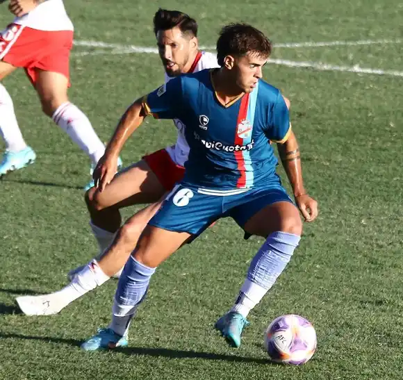 Sives entre los convocados: Arsenal visita a Argentinos Juniors hoy a las 21