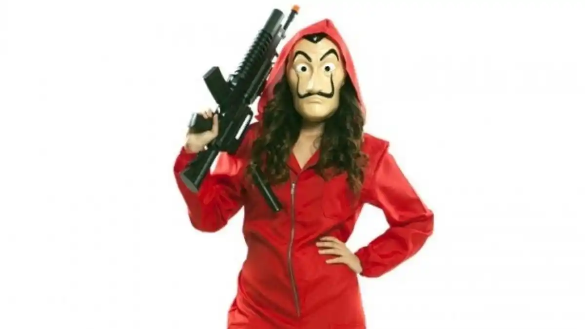 Mendocina disfrazada como en “La Casa de Papel” cometió un robo millonario