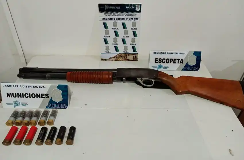 Le sacaron el arma a la "anciana pistolera"