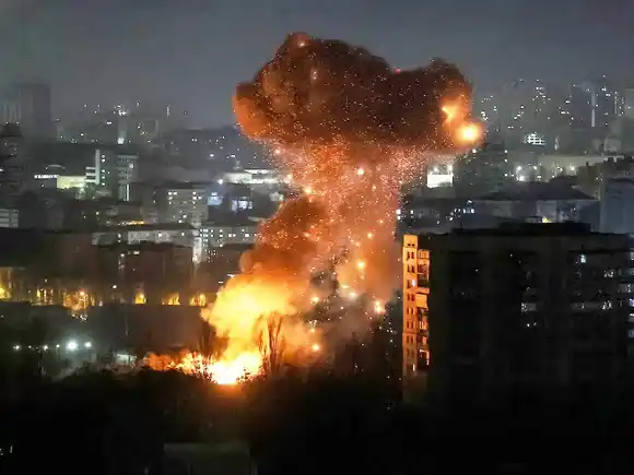 Rusia lanzó un ataque masivo con misiles y drones contra Kiev: al menos cuatro muertos y decenas de heridos