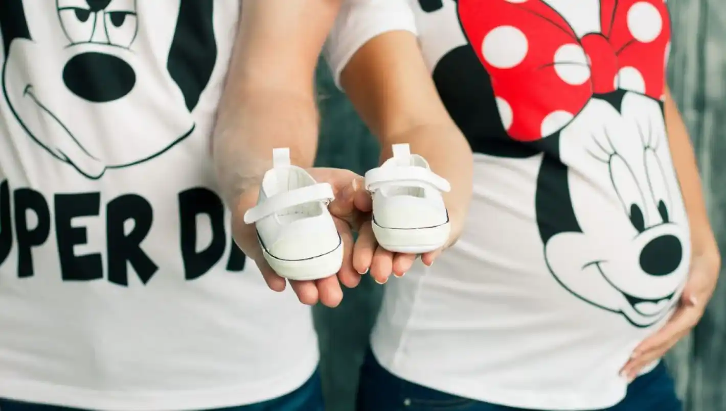 Otro baby shower clandestino: el bebé y sus padres con síntomas de coronavirus