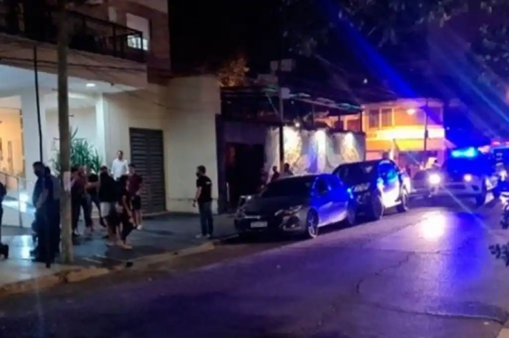 Conmoción en Corrientes por una explosión en un bar céntrico