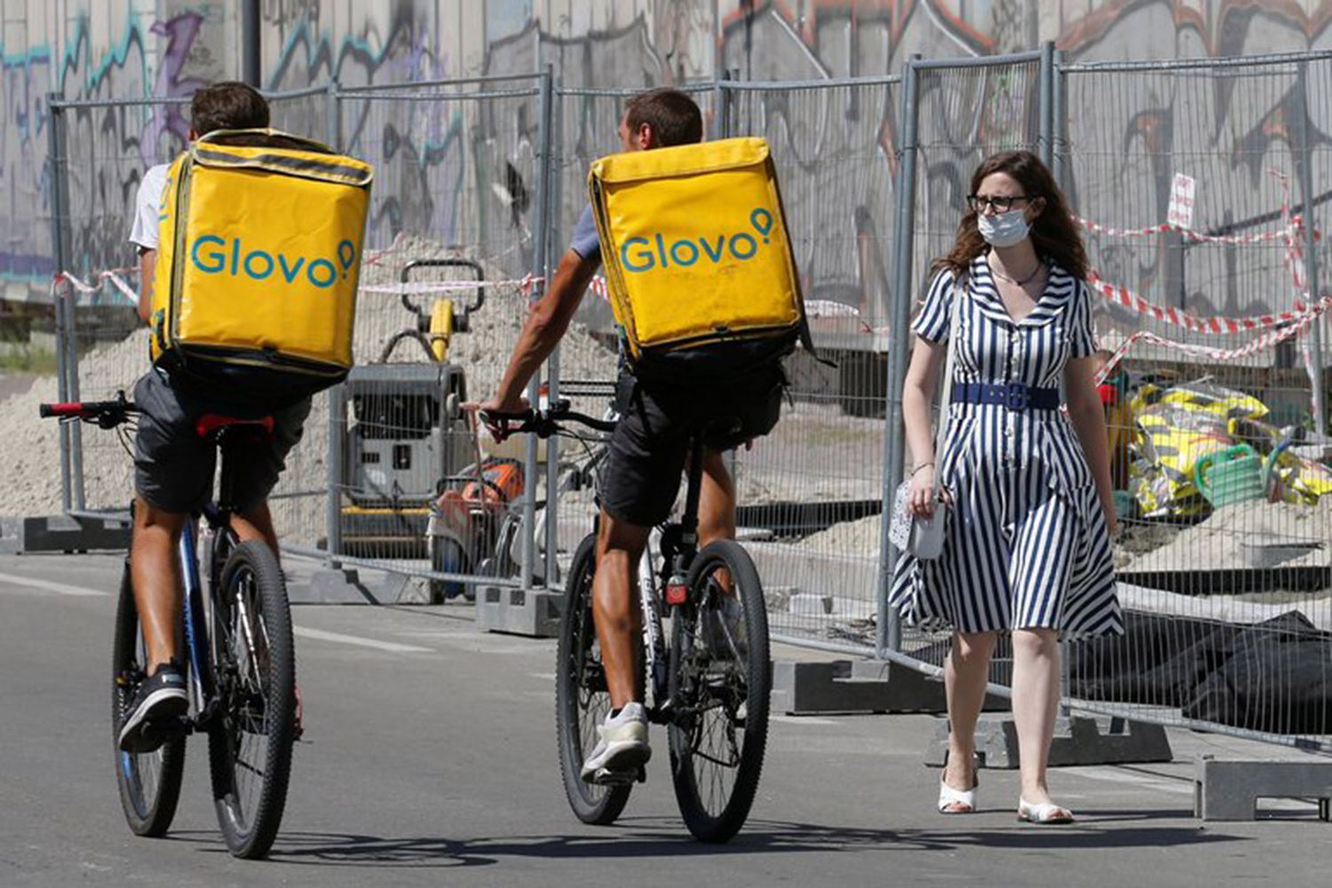 Glovo de PedidosYa se va de la Argentina