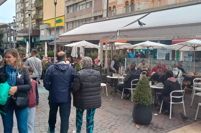 Afirman que "se llegó a un 75% de ocupación hotelera" este fin de semana largo