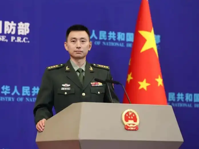 Zhang Xiaogang, portavoz del Ministerio de Defensa Nacional de China.