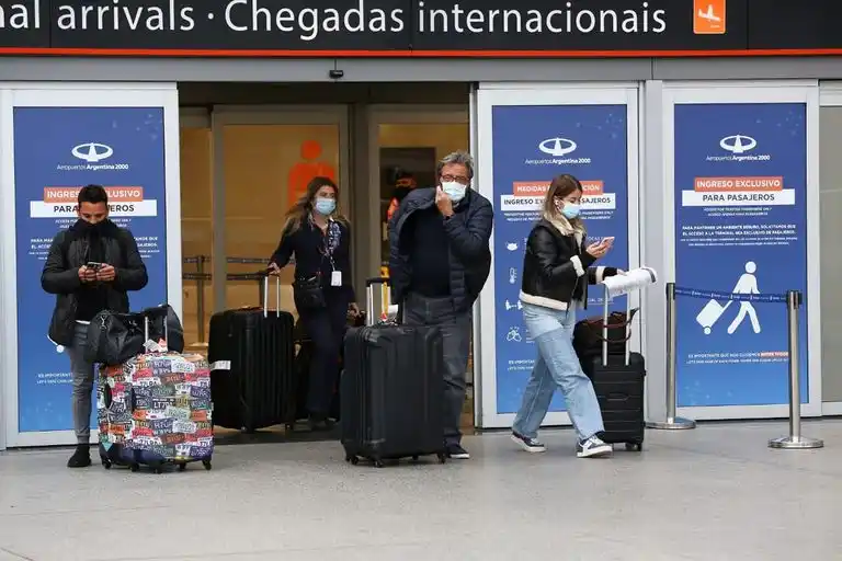 Variante Delta: Cinco bonaerenses no cumplieron con el aislamiento en hoteles y serán multados por 4 millones de pesos