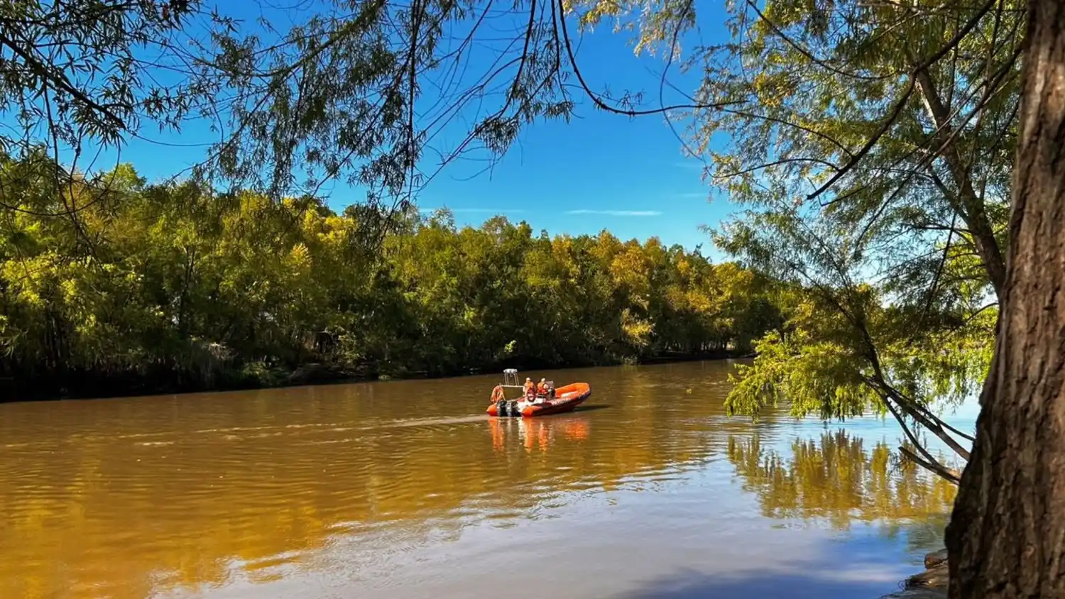 La tragedia en el riacho San Pedro reavivó el debate sobre la peligrosidad que tiene el curso de agua.
