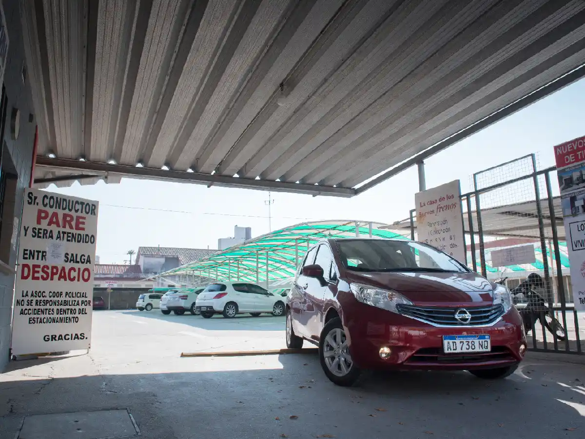 A pesar de estar exceptuados, garajes y playas de estacionamiento recuperan lentamente la actividad   