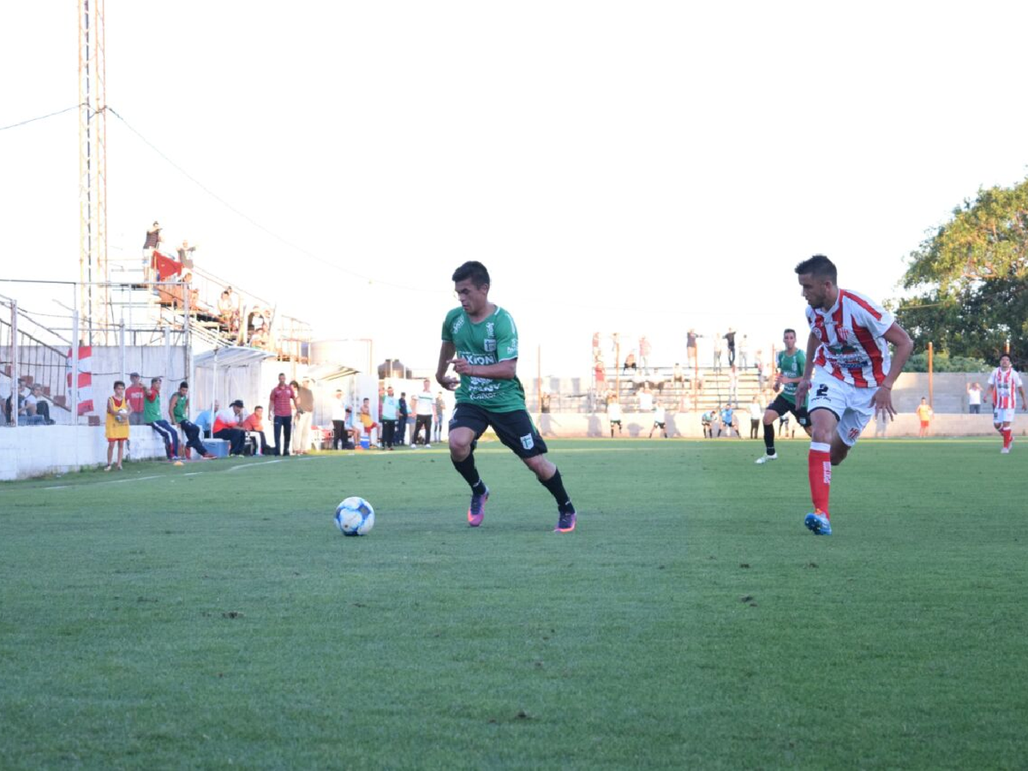 Sportivo empató en Paraná y sigue a dos del líder