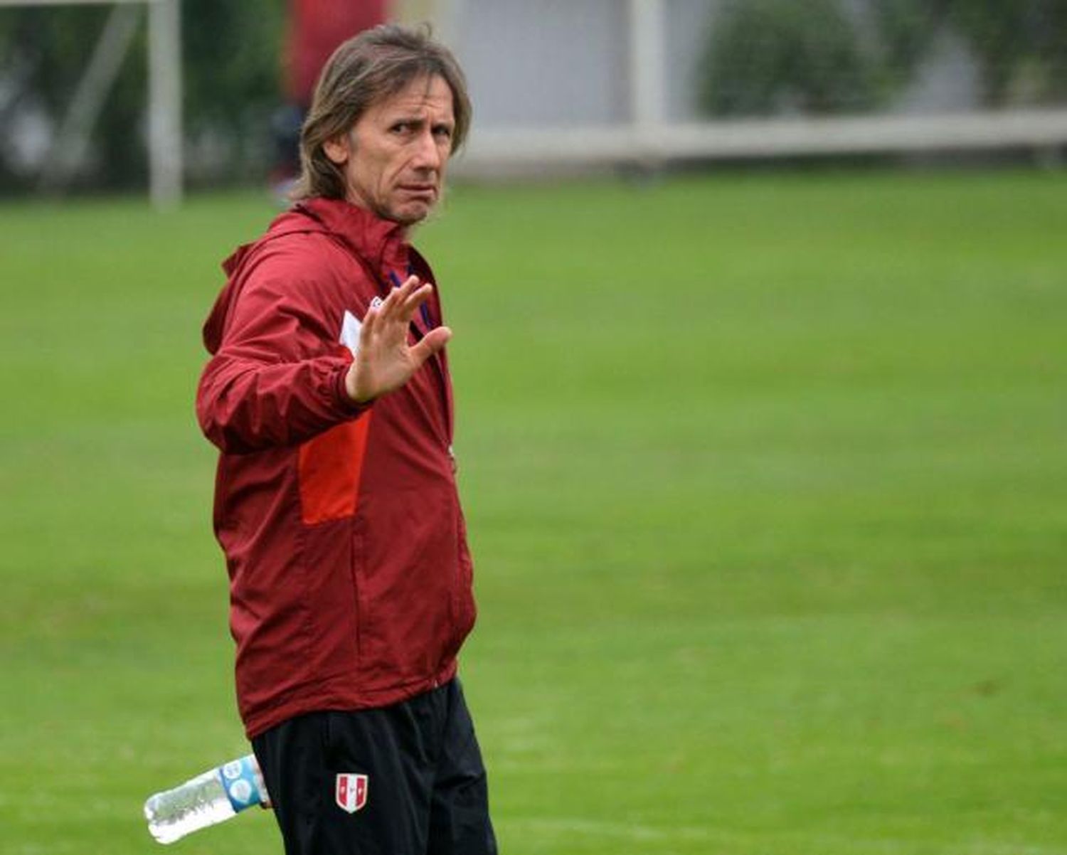 Perú traerá su propia agua para el partido contra Argentina