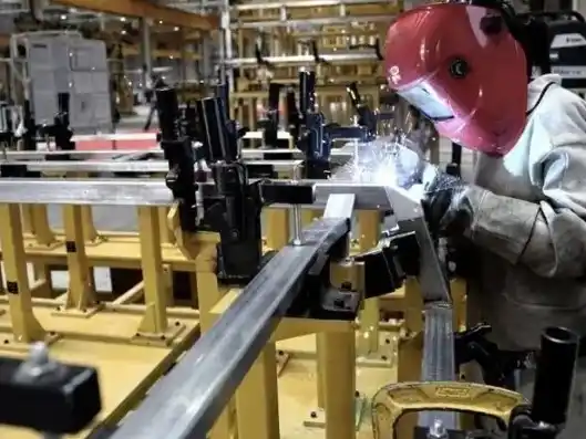 El comportamiento de la demanda de grandes usuarios nos indica la situación real de la industria en nuestro país.