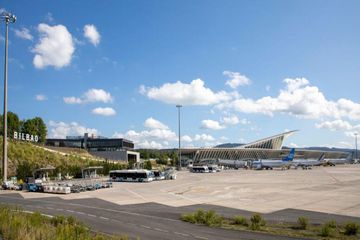 El Aeropuerto de Bilbao se prepara para el futuro: claves del nuevo Plan Director aprobado por Transporte