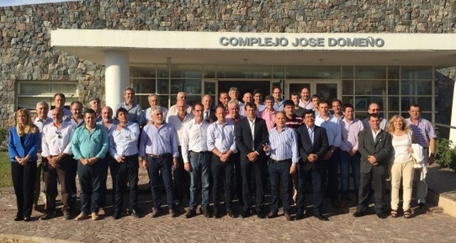 Intendentes del FpV se reunieron en Bolívar por el destino de la FAM