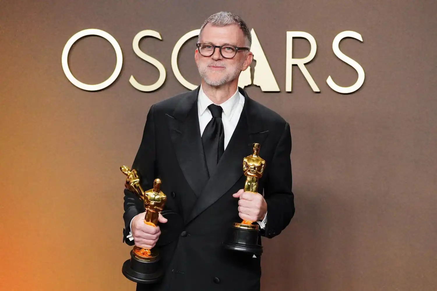 Después de varias nominaciones, finalmente Paul Thomas Anderson rompió el maleficio y se llevó el Oscar.