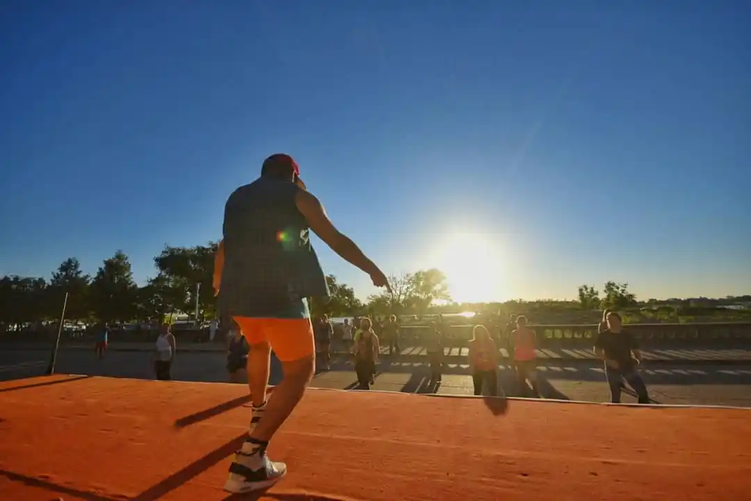 Hacer ejercicio reduce el riesgo de muerte, especialmente en mujeres, según la Sociedad Argentina de Cardiología