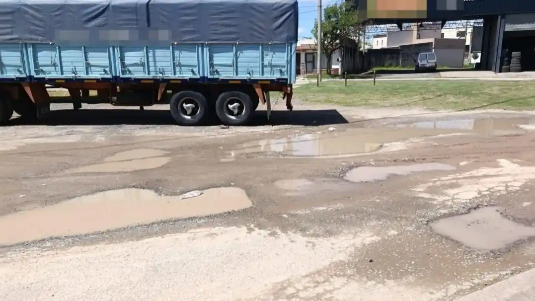 Mitre y Roque Sáenz Peña: llena de pozos
