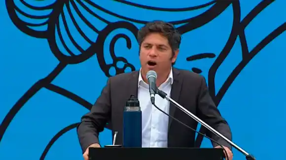 Kicillof dijo que Bessent es el nuevo ministro de Economía y que Milei "fue a pedir la escupidera a EE.UU.”