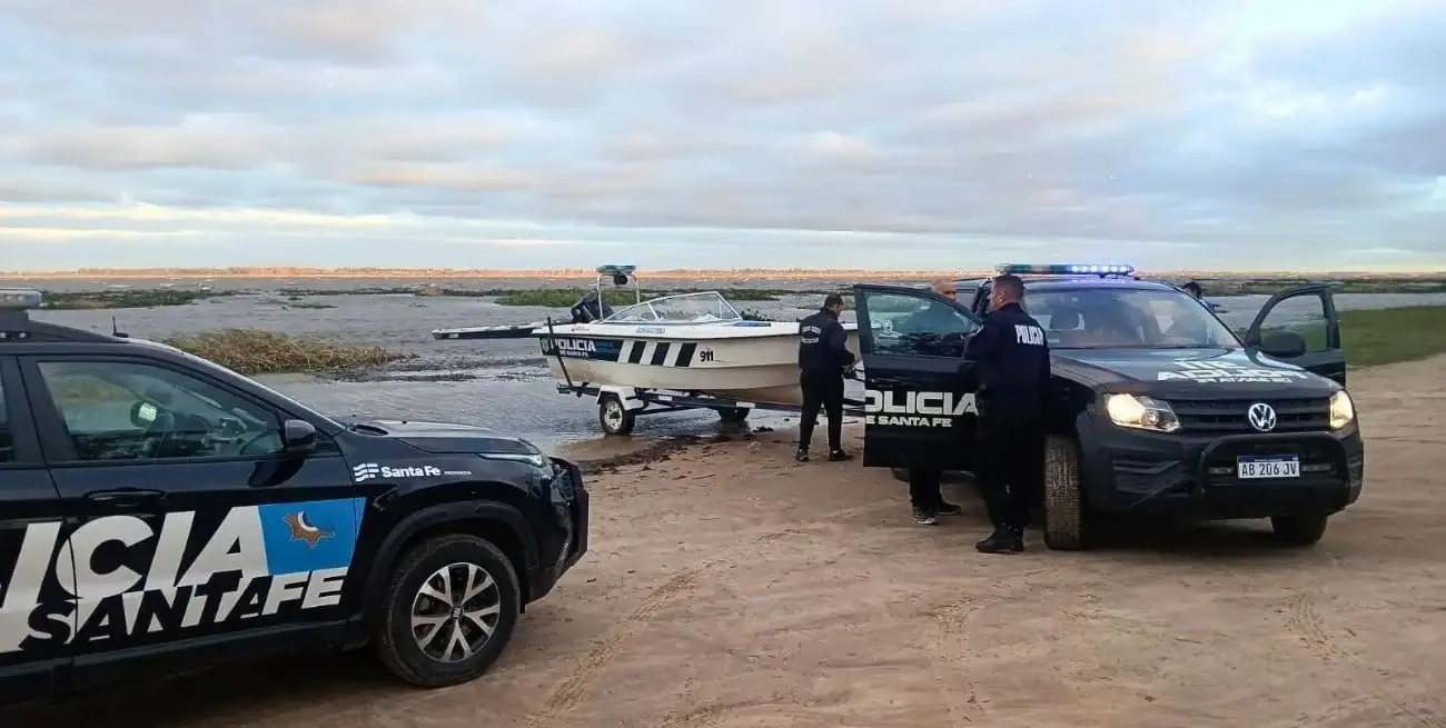 Buzos Tácticos y efectivos policiales realizan un amplio operativo de búsqueda en Paraje El Chaquito.