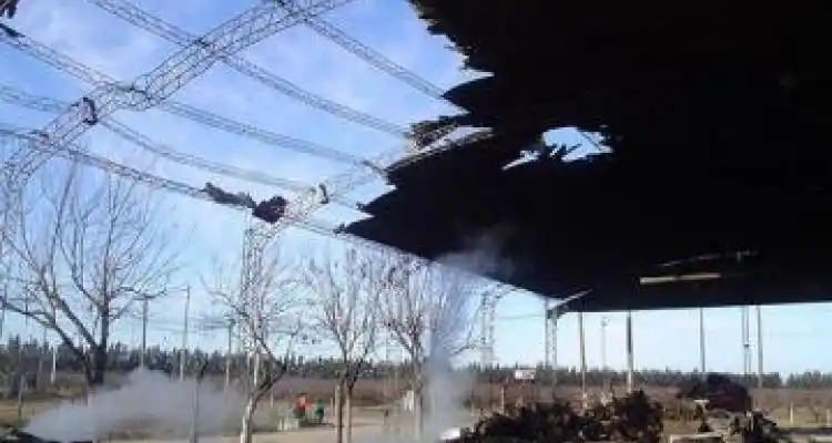 Destrucción total en un lavadero de batatas