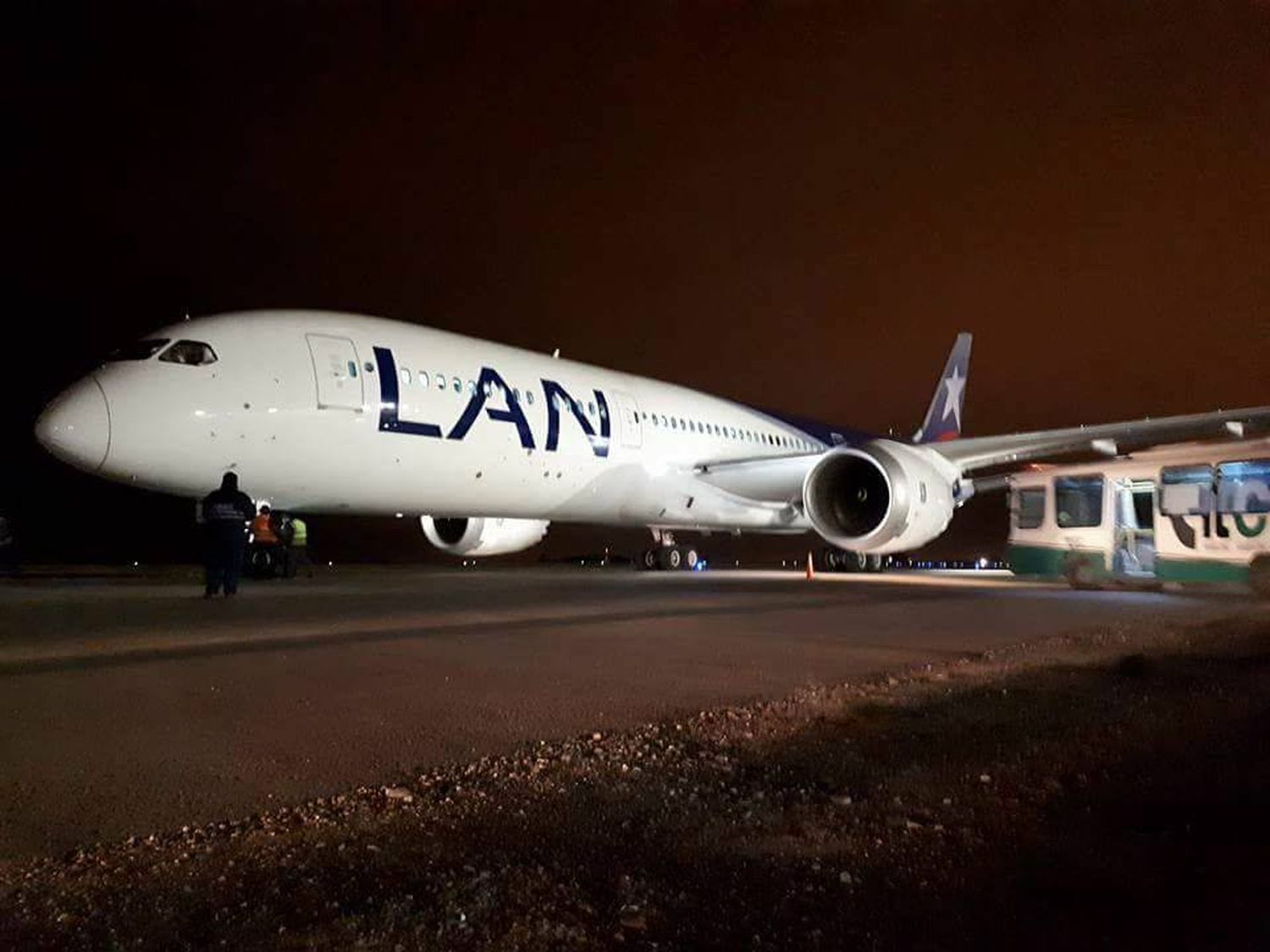 Primer vuelo regular de un 787 al interior argentino