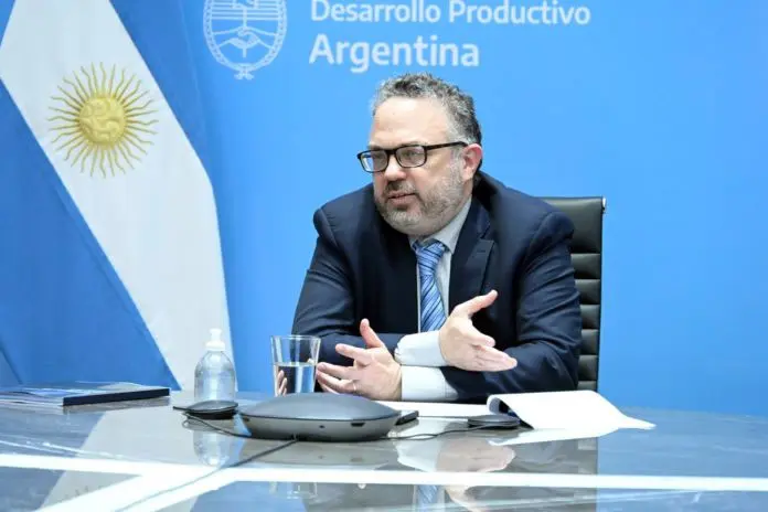 Crece la interna en el Gobierno y el Presidente echó a Kulfas