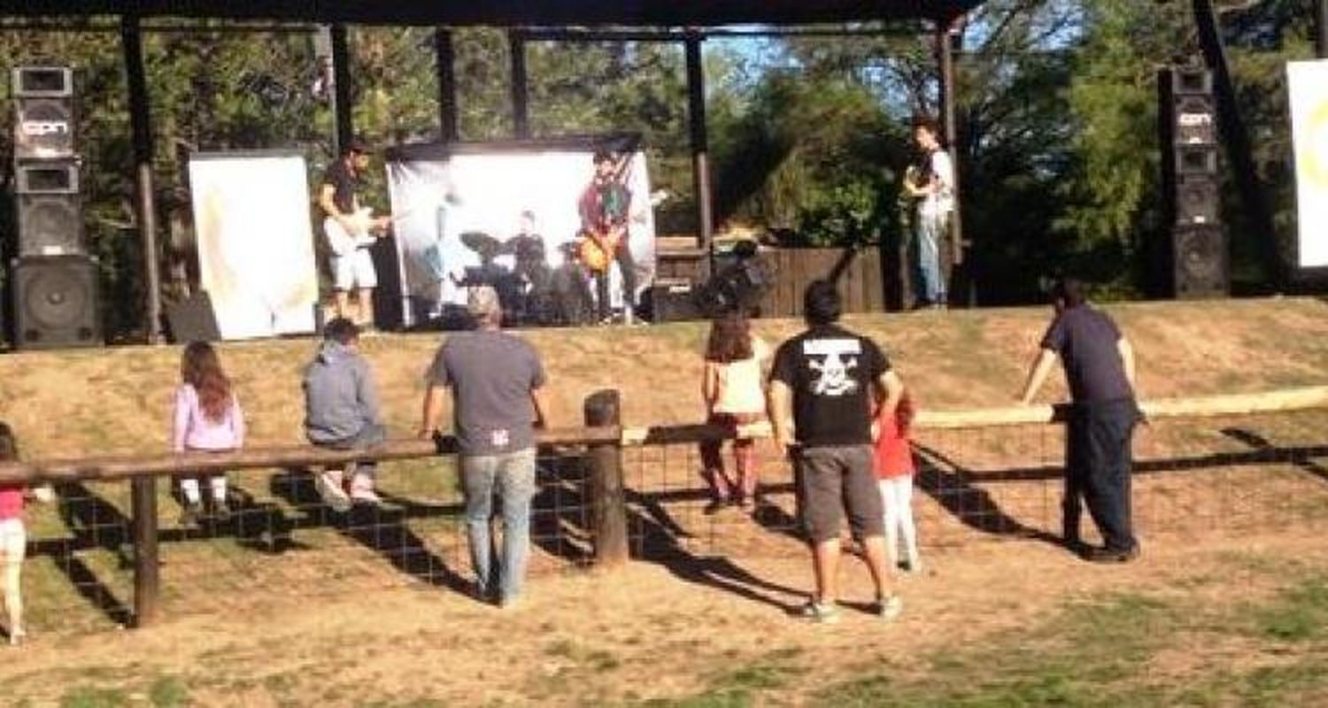 La Cámpora cumplió con la edición de Maravillosa Música
