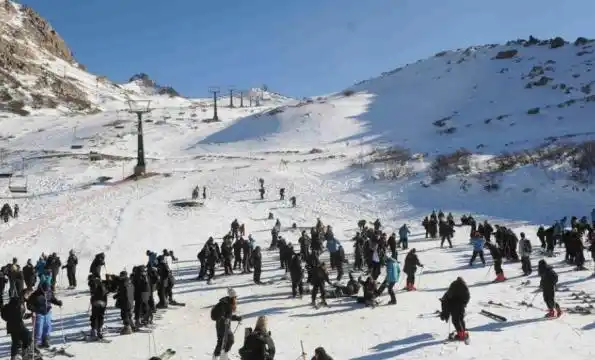 Bariloche: brote de gastroenteritis entre egresados