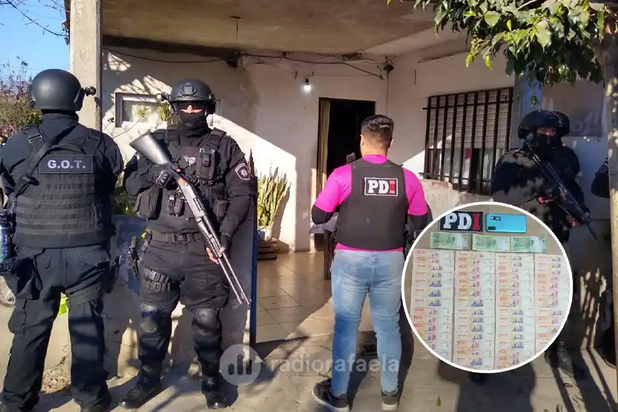 Con un agente revelador, simularon una compra de drogas y lograron allanamientos con detenciones