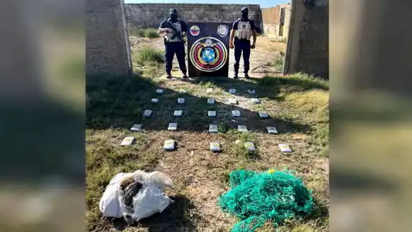 ¡NO ES CAFÉ LO QUE LLUEVE EN EL CAMPO! Hallan abandonados 15 kilos de psicotrópicos en Falcón