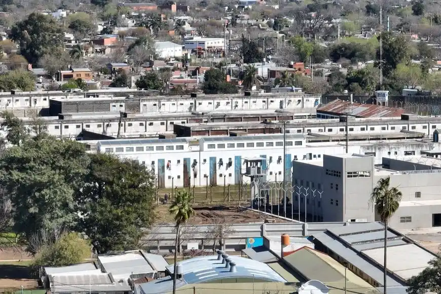 Personal del Servicio Penitenciario halló enterrados 15 panes de marihuana compactada. Fernando Nicola