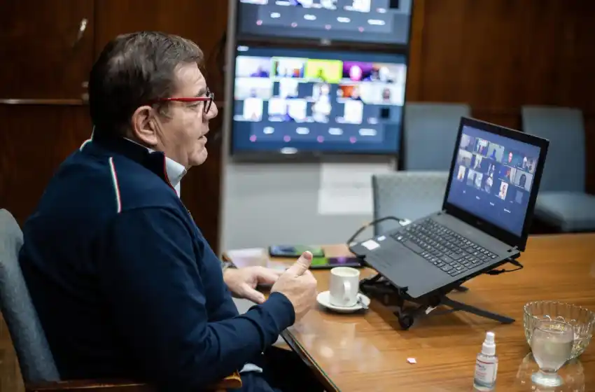 Montenegro se reunió con vecinos de los barrios donde se implementará el Distrito Tecnológico