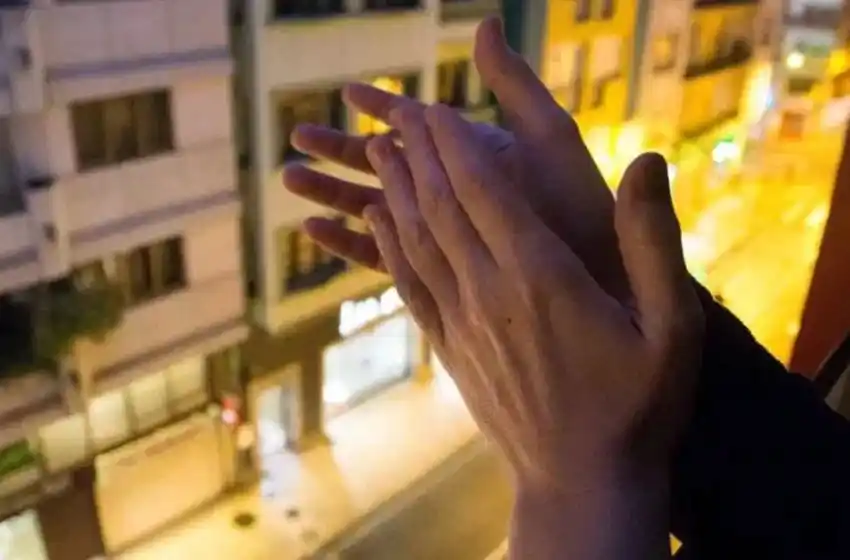 Cuando los balcones hablan: emotivo aplauso de los rosarinos para apoyar al personal de la salud