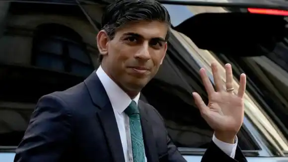 SURGE DE UNA MINORÍA ETNICA: el multimillonario Rishi Sunak es el nuevo primer ministro británico