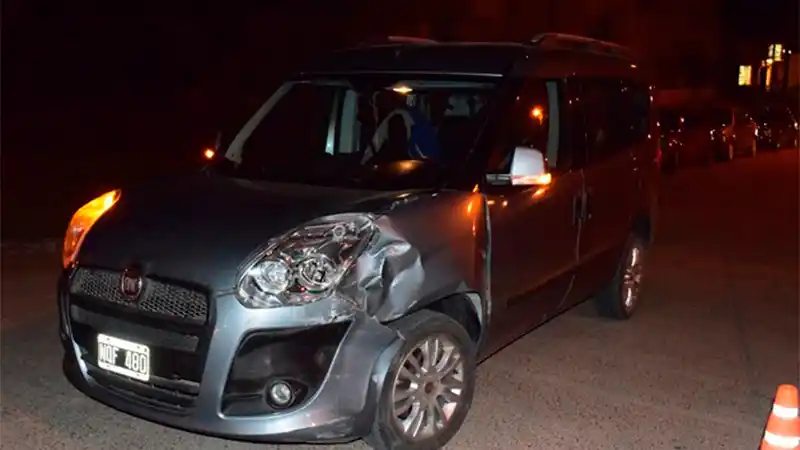 Un utilitario chocó con camioneta de la Guardia Urbana del municipio de Viale