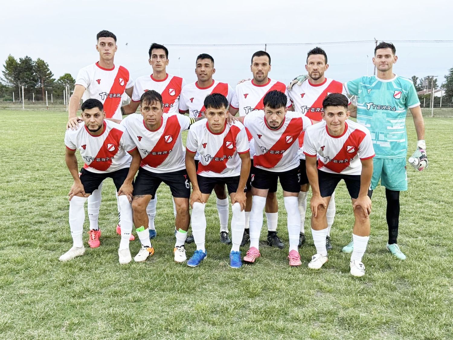 Colegiales jugará el domingo ante Larroque y tiene que dar vuelta el resultado