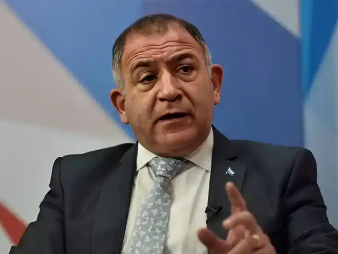 El senador Luis Juez, presidente del bloque Frente PRO