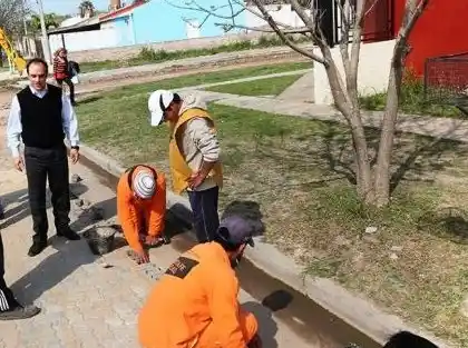 El Municipio inauguró 8 cuadras de pavimento articulado en otro barrio de UPCN