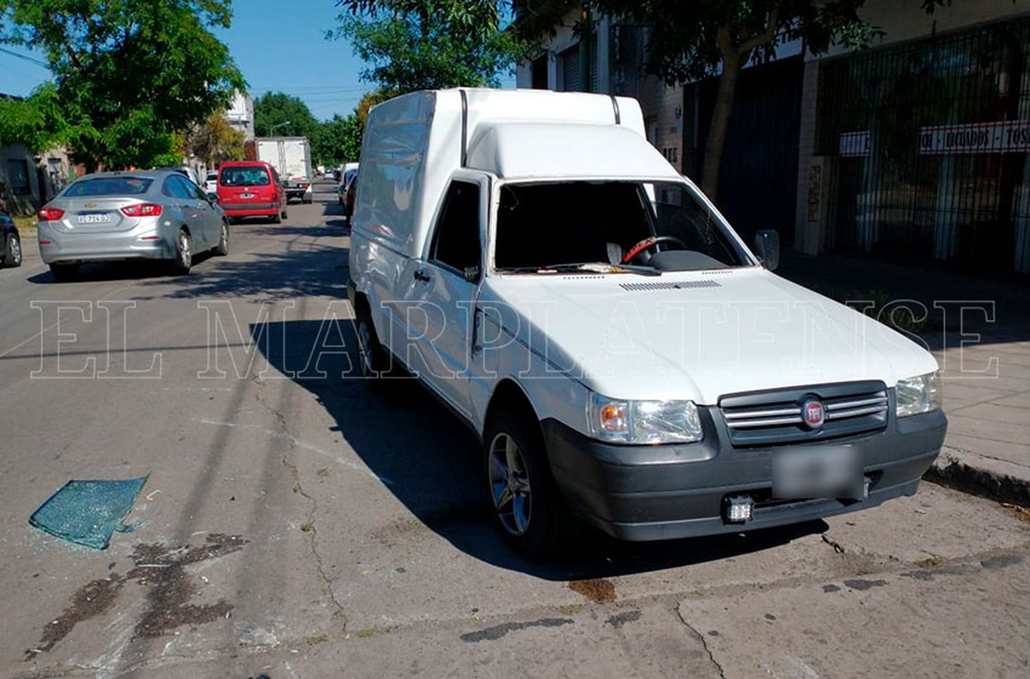 Impactante choque y vuelco en el barrio Los Andes