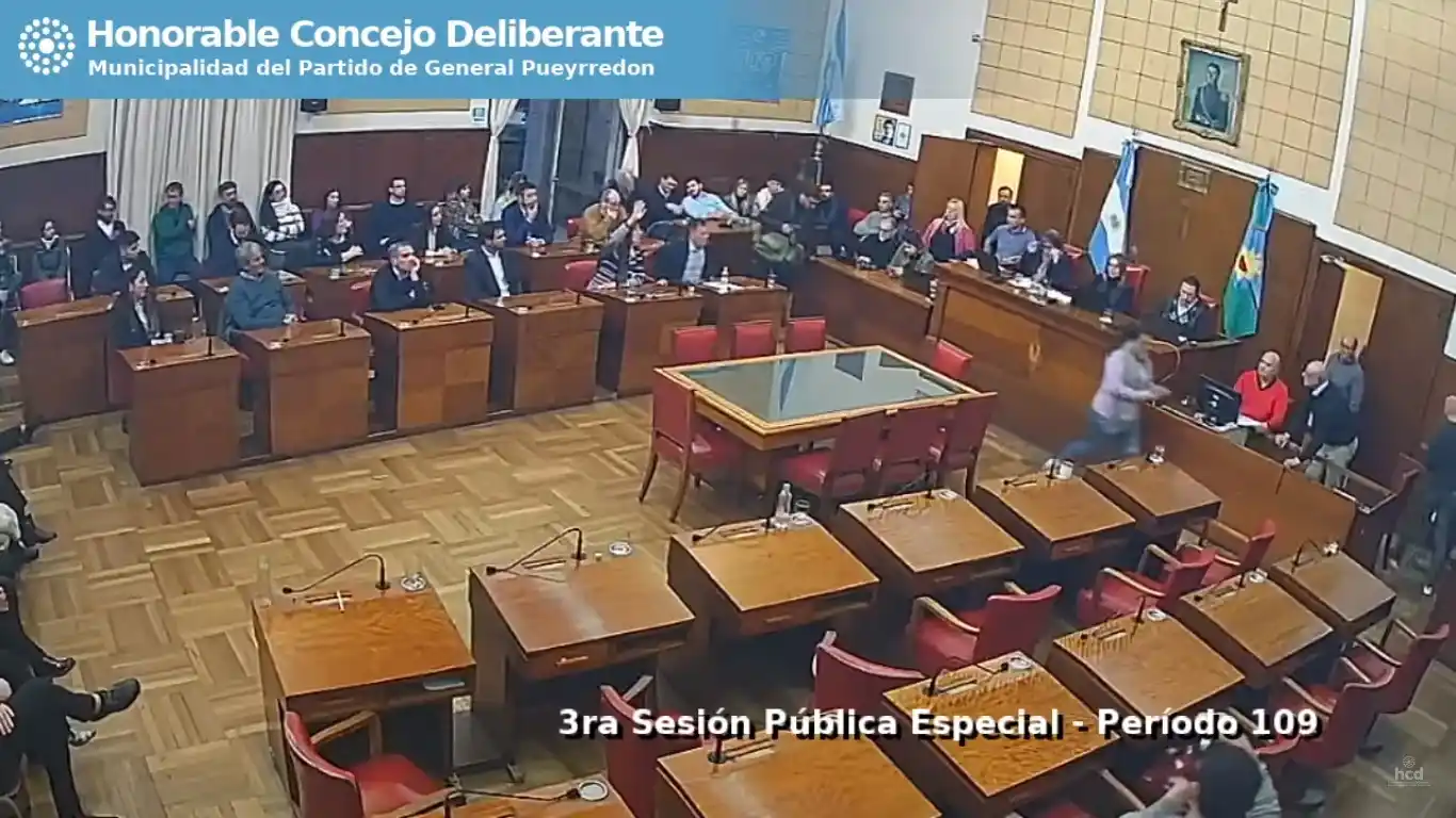 El HCD designó al nuevo Defensor del Pueblo con la oposición yéndose del recinto.