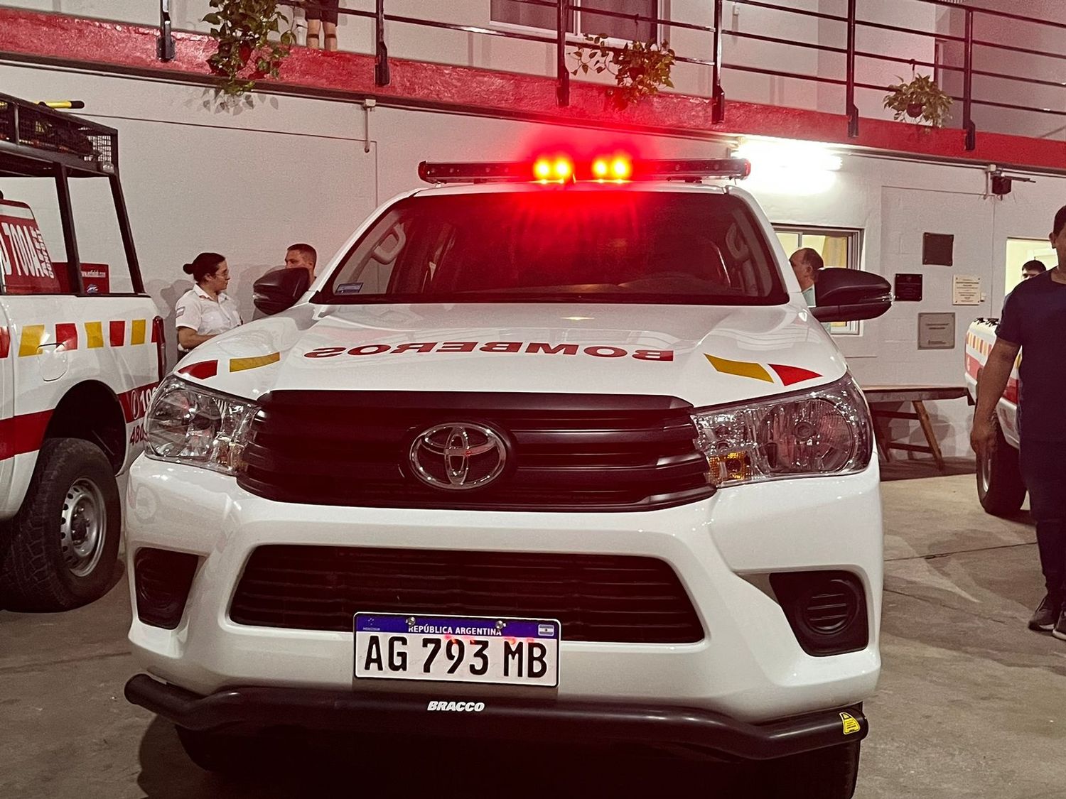 Los Bomberos de Avellaneda presentaron una nueva unidad