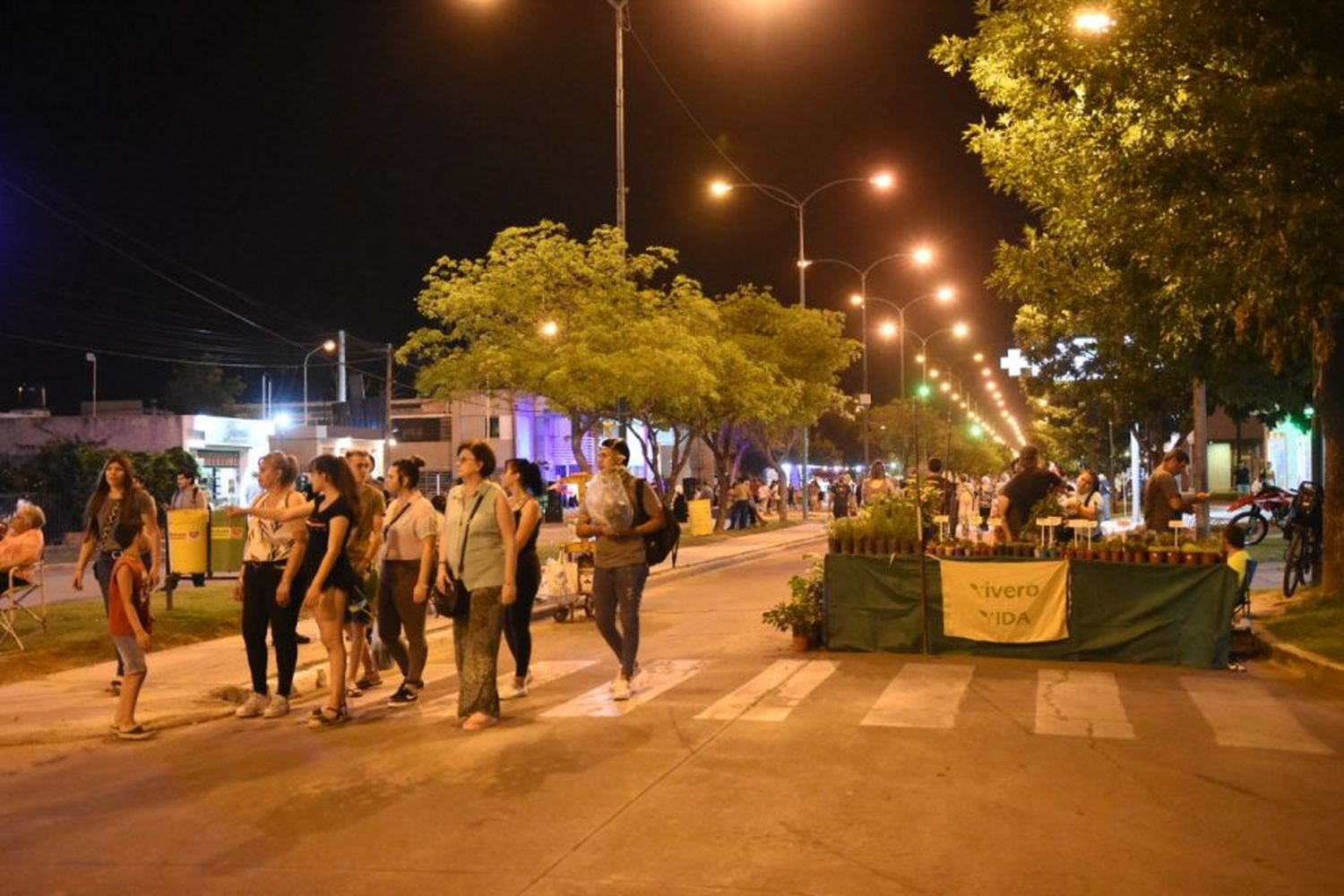 El evento tendrá lugar en bulevar Roca, entre Ruta 34 y avenida Podio/500 Millas Argentinas, y contará con propuestas gastronómicas y artísticas para que la familia rafaelina se acerque a disfrutar de un momento de esparcimiento.