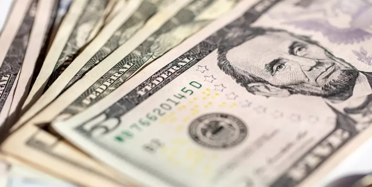 Así cerró el dólar en los bancos argentinos este martes 19 de agosto.