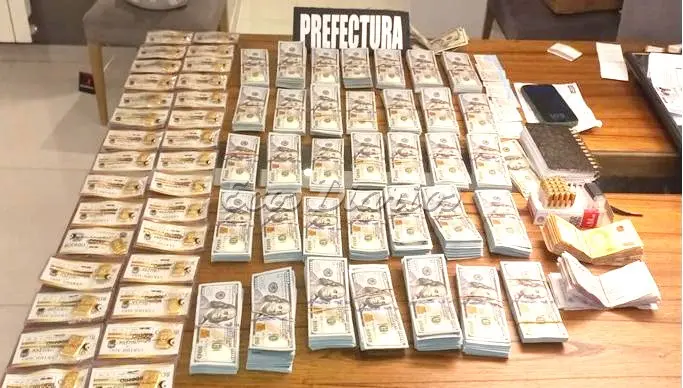 Impresionante. Cantidad de dinero en efectivo secuestrado, entre pesos y dólares, en los allanamientos realizados